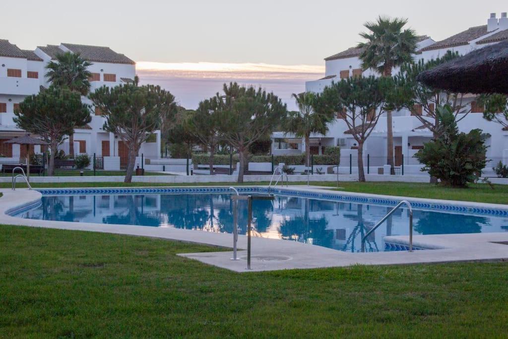 Precioso Apartamento A 700 M Del Mar Chiclana de la Frontera Bagian luar foto